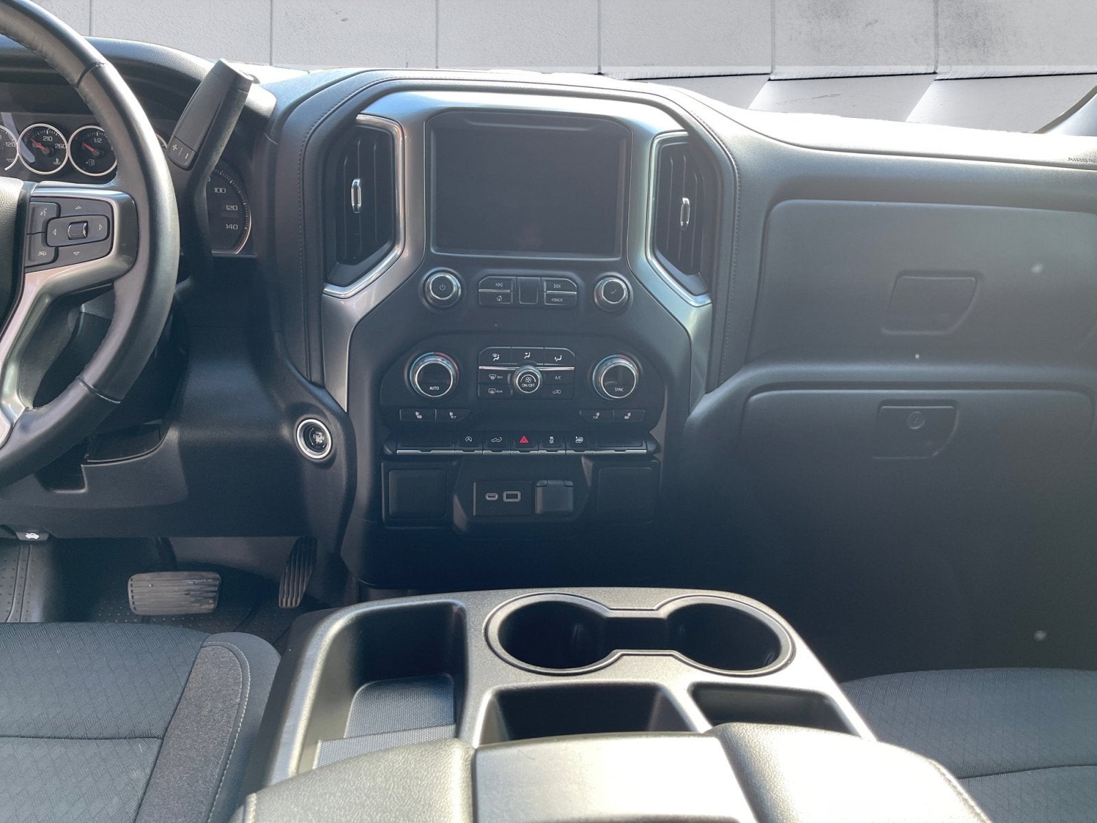 2022 Chevrolet Silverado 1500 LTD LT (2FL)