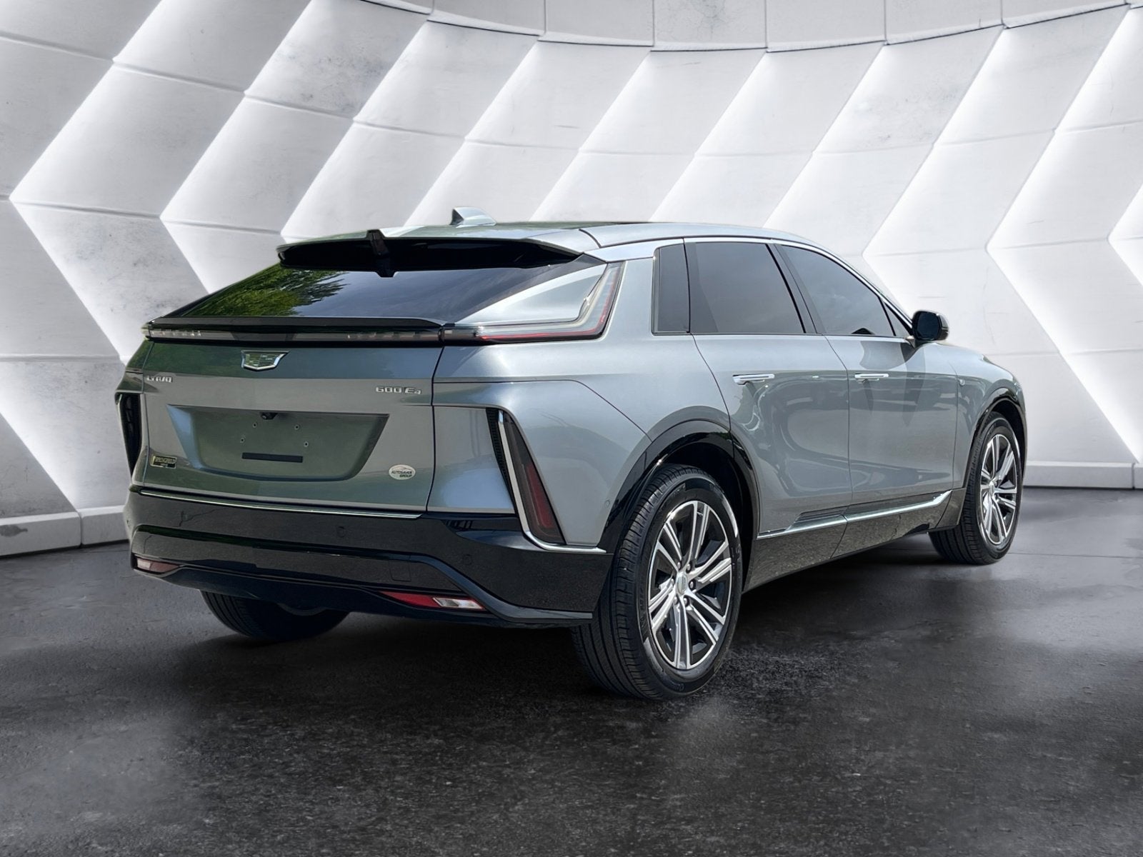 2024 Cadillac LYRIQ Luxury 1
