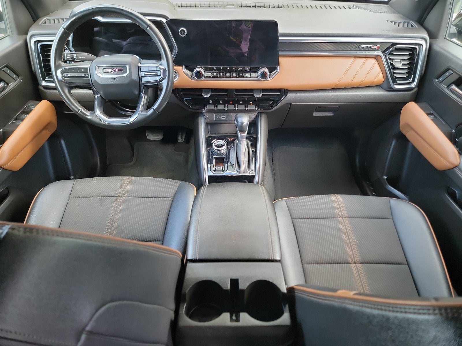 2024 GMC Canyon AT4