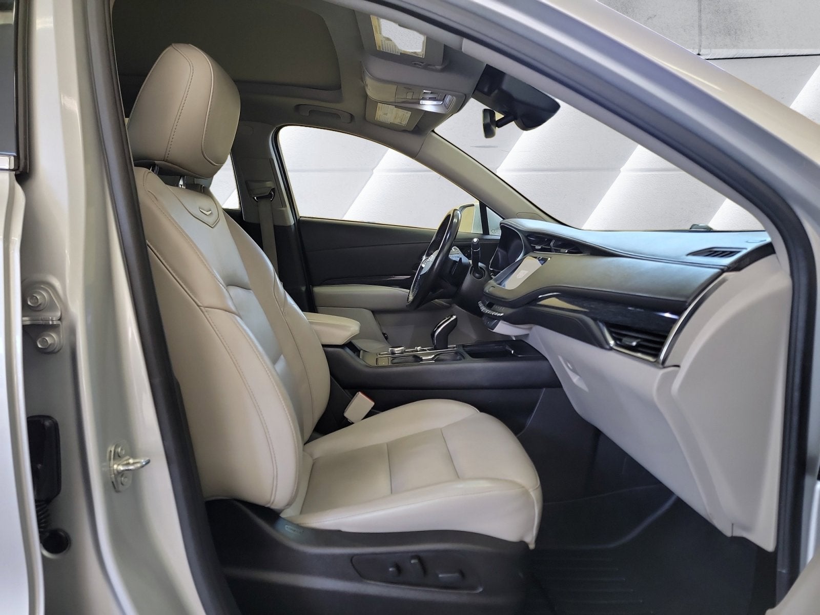 2020 Cadillac XT4 AWD Premium Luxury