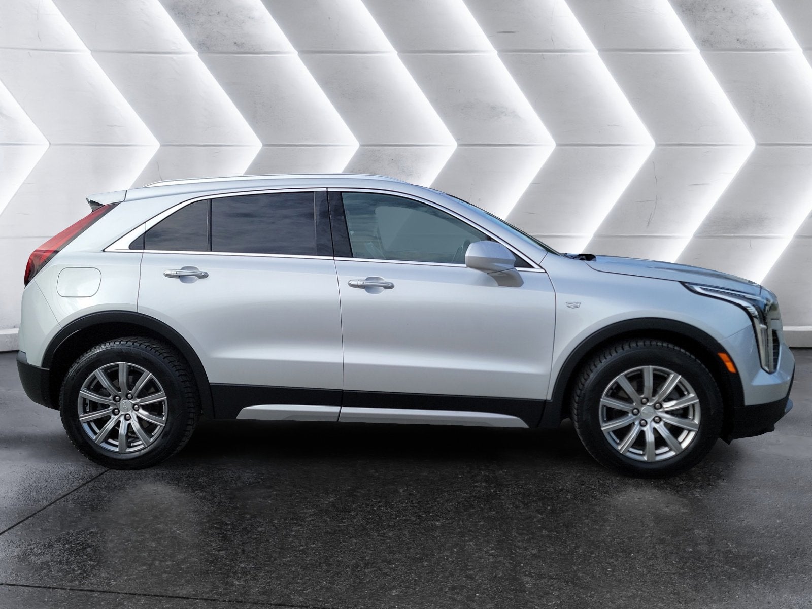2020 Cadillac XT4 AWD Premium Luxury