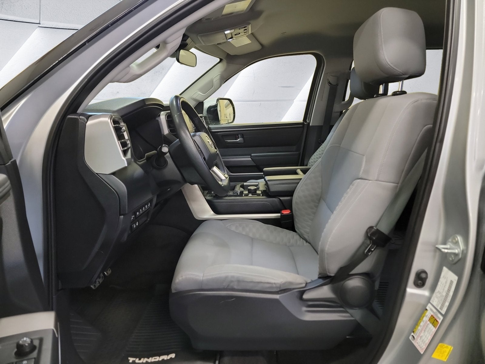 2022 Toyota Tundra 4WD SR5