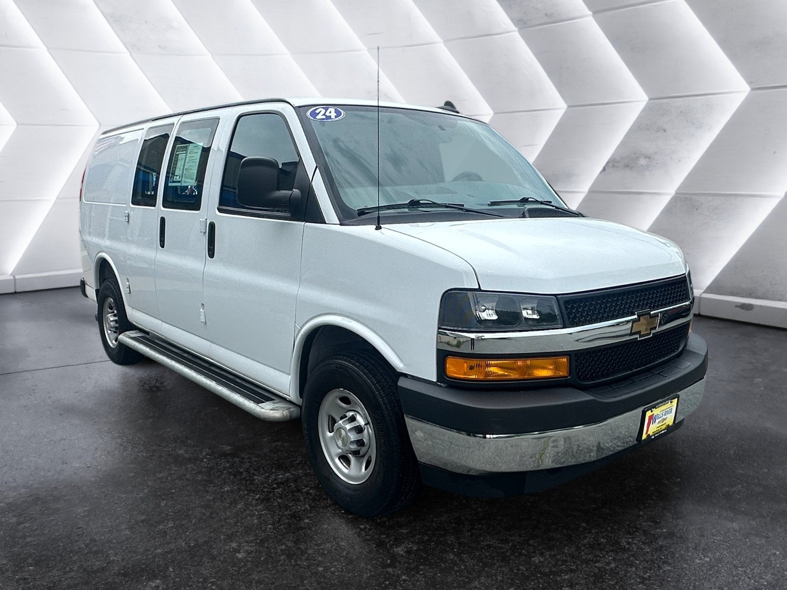 2024 Chevrolet Express Cargo 2500 WT