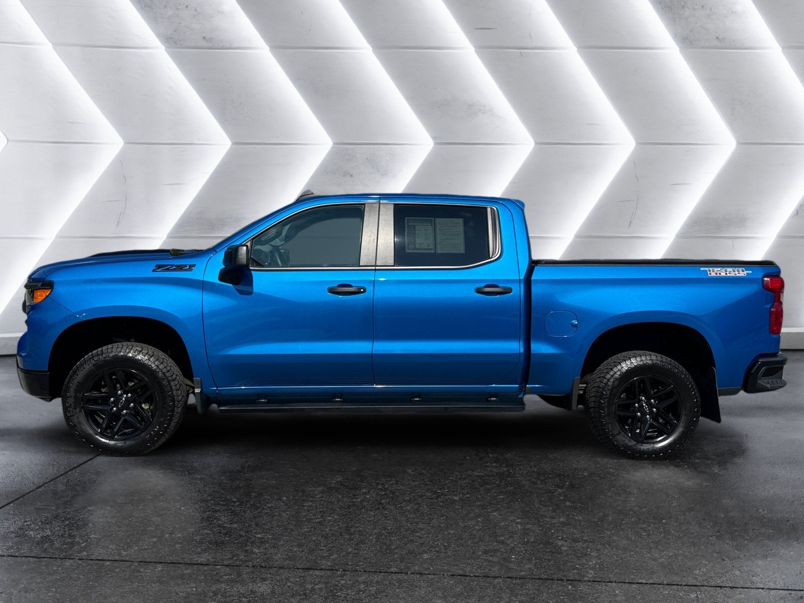 2023 Chevrolet Silverado 1500 Custom Trail Boss