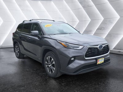 2022 Toyota Highlander Hybrid XLE