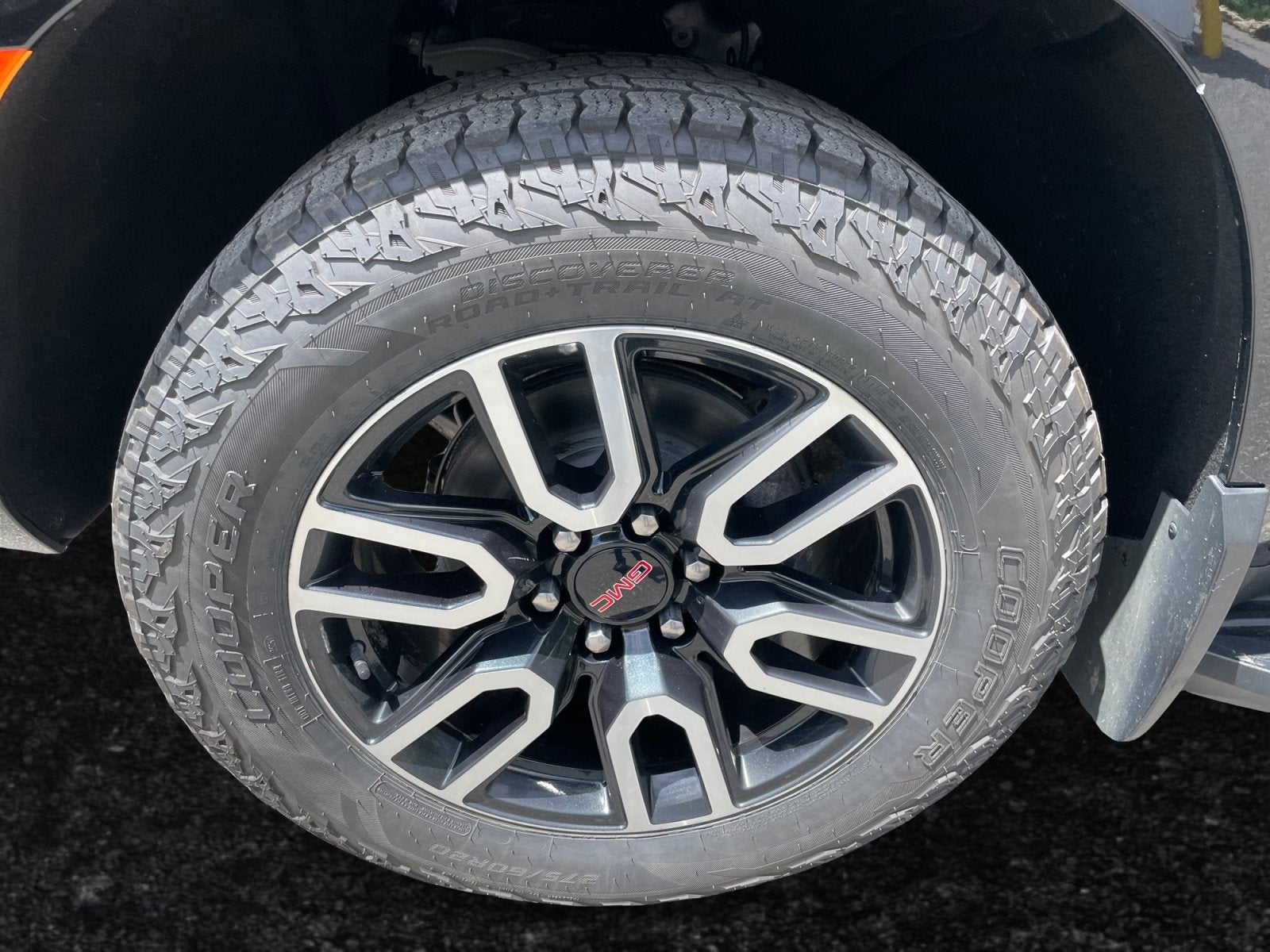 2023 GMC Yukon AT4