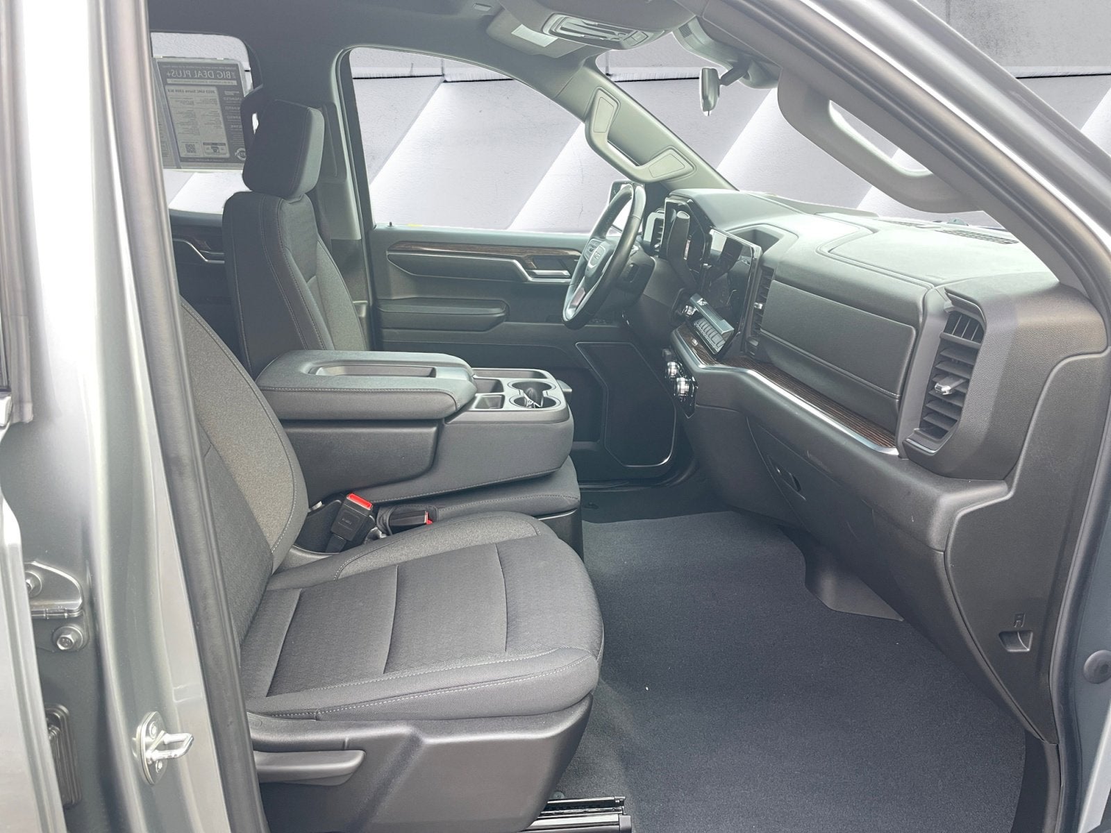 2023 GMC Sierra 1500 SLE