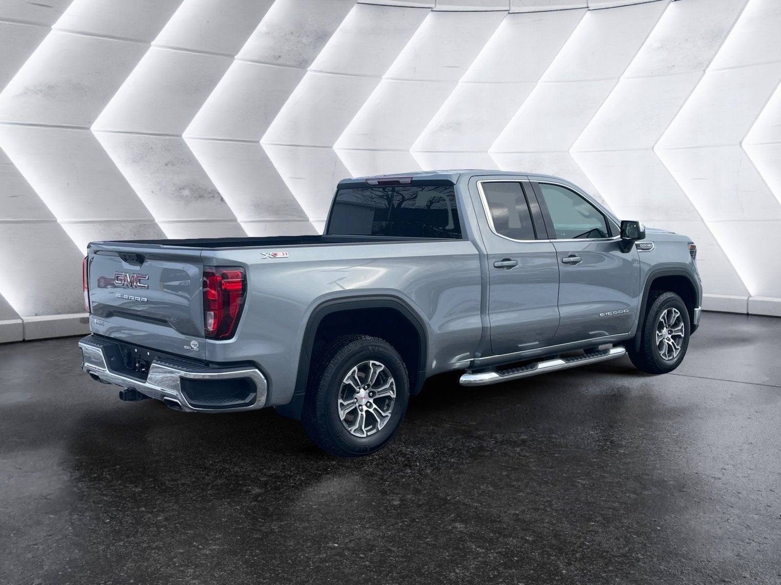 2023 GMC Sierra 1500 SLE