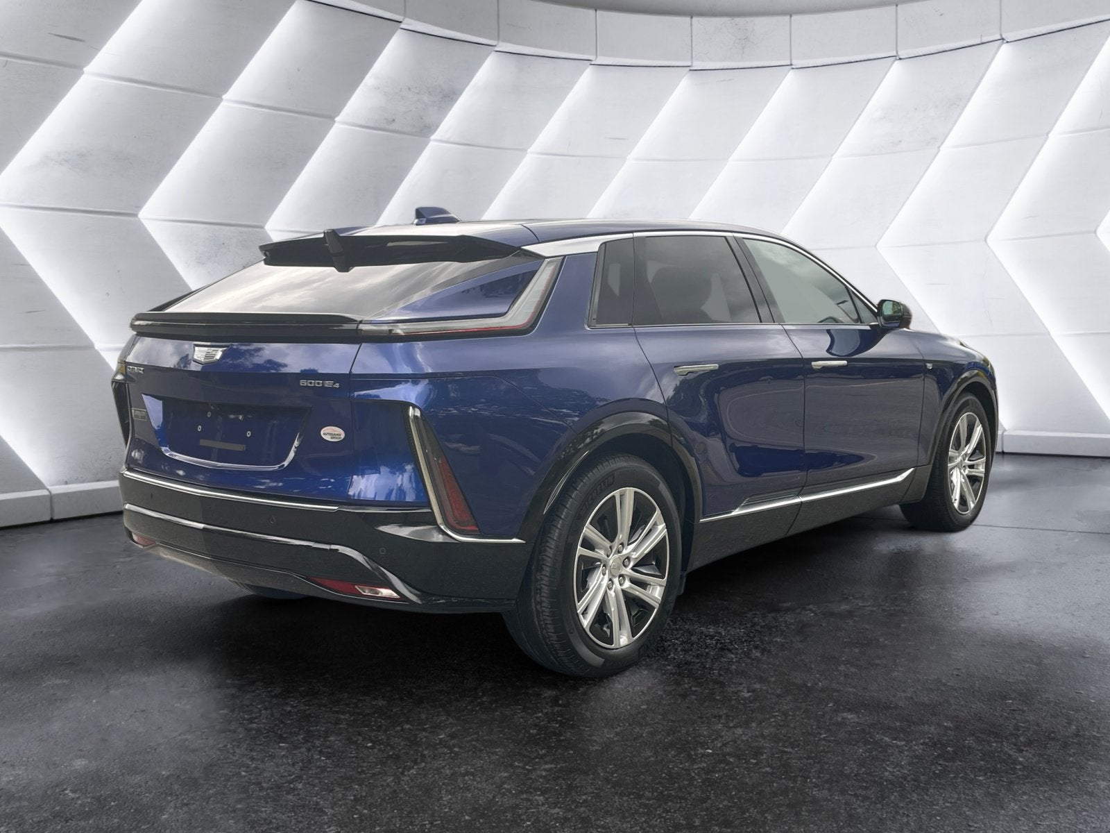 2024 Cadillac LYRIQ Tech