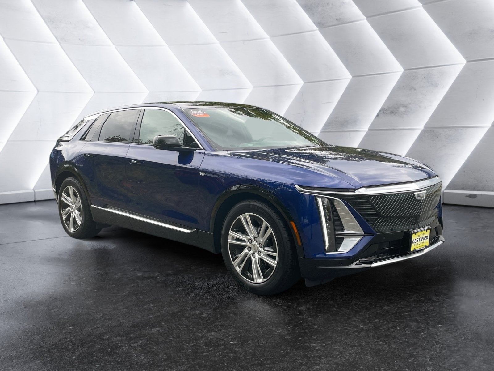 2024 Cadillac LYRIQ Tech