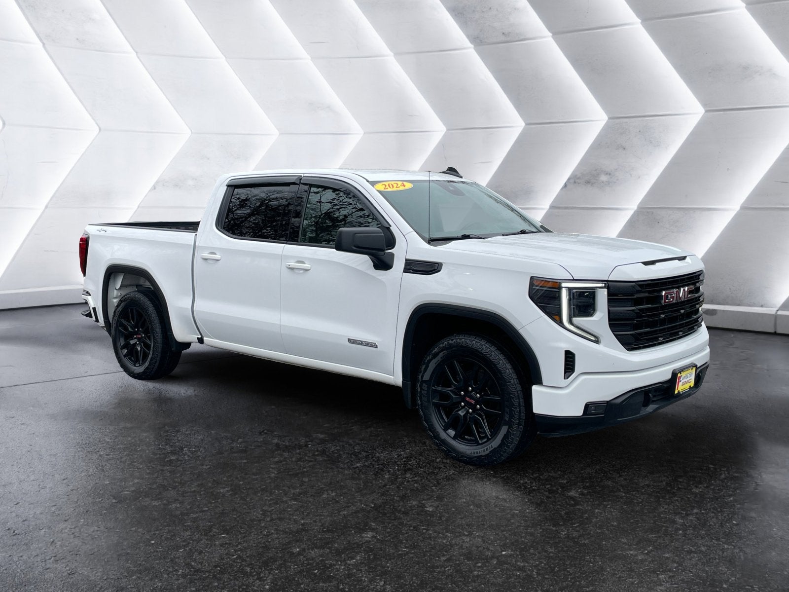2024 GMC Sierra 1500 Elevation