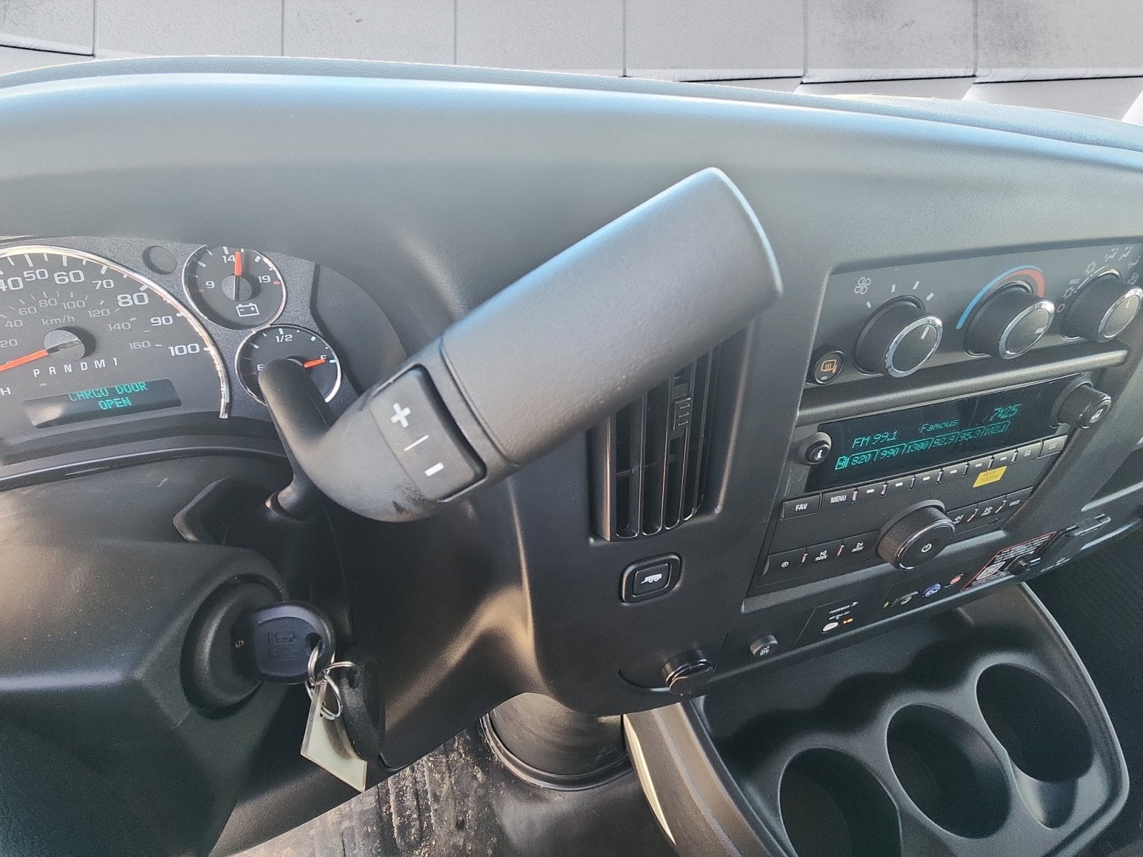 2025 Chevrolet Express Cargo 2500 WT