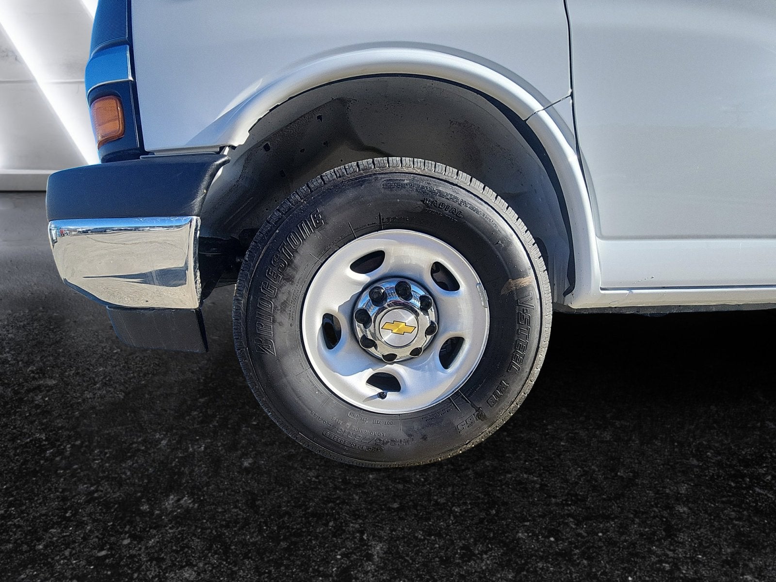 2025 Chevrolet Express Cargo 2500 WT