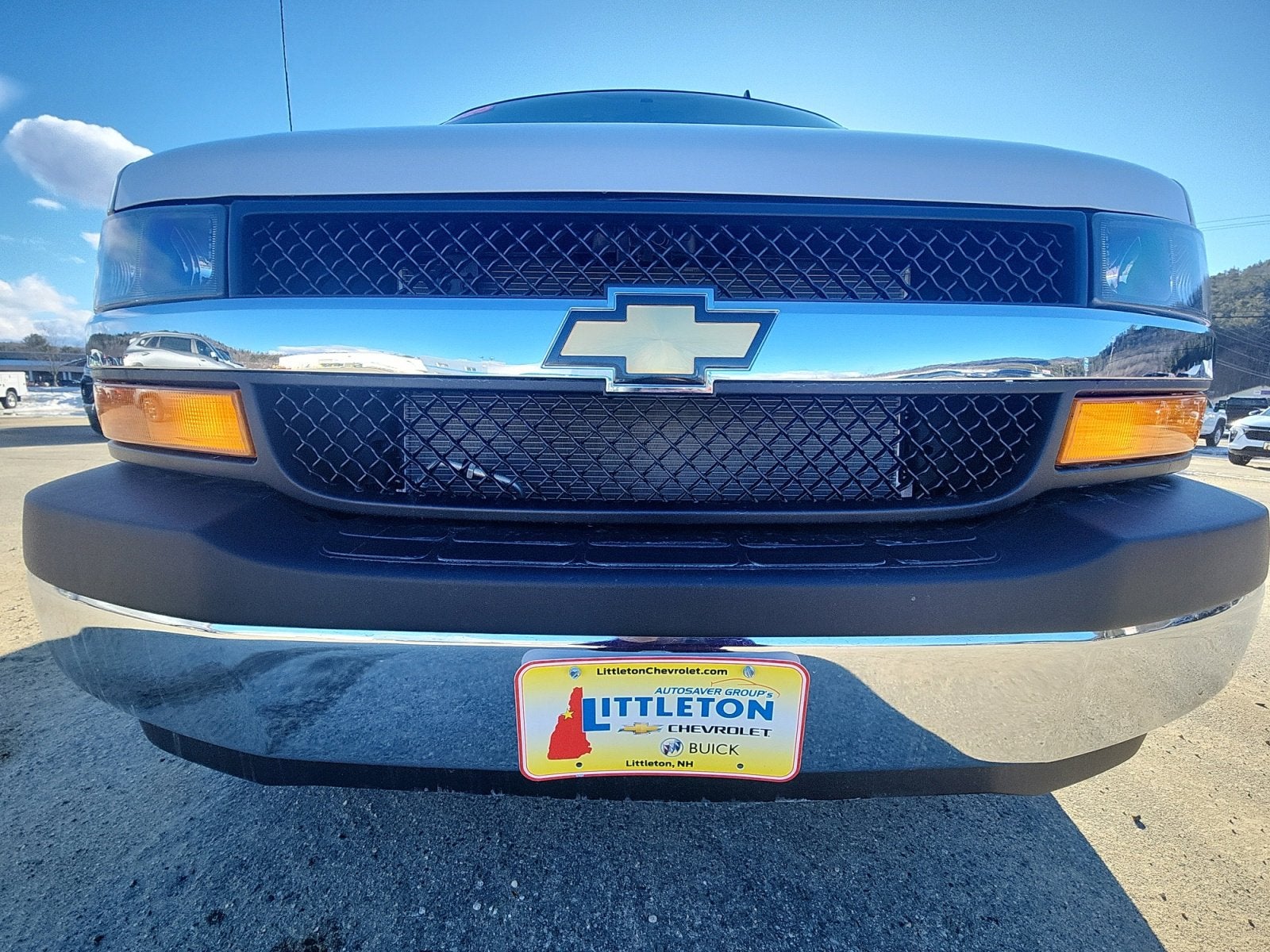 2025 Chevrolet Express Cargo 2500 WT