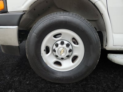 2025 Chevrolet Express Cargo WT