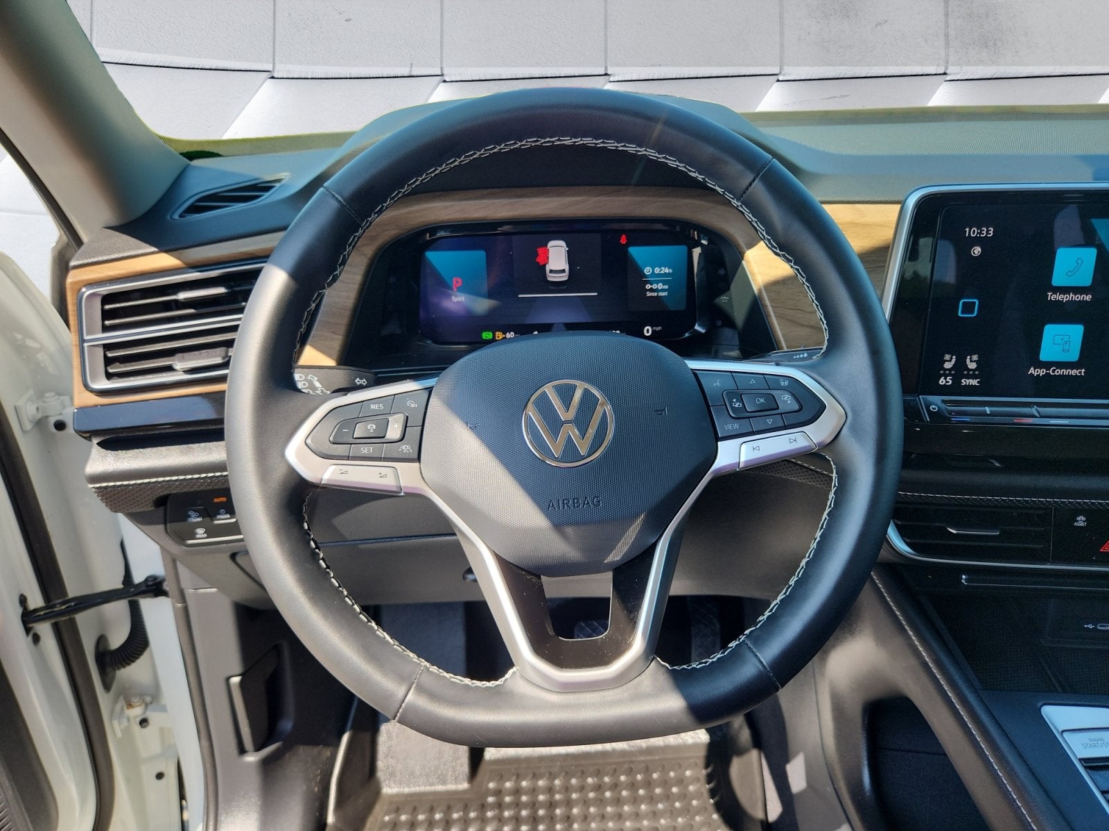 2024 Volkswagen Atlas 2.0T SE