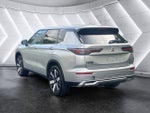 2025 Mitsubishi Outlander Base