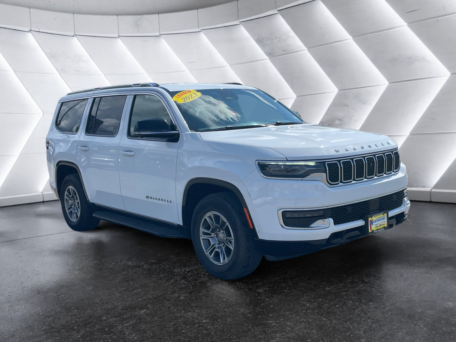 2023 Jeep Wagoneer Base