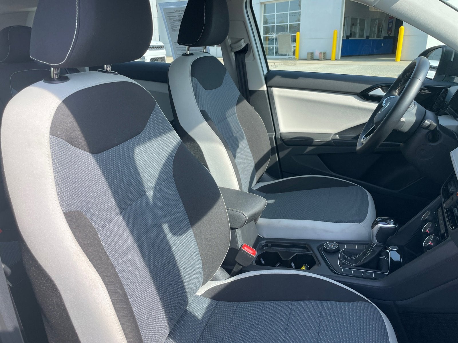 2025 Volkswagen Taos S