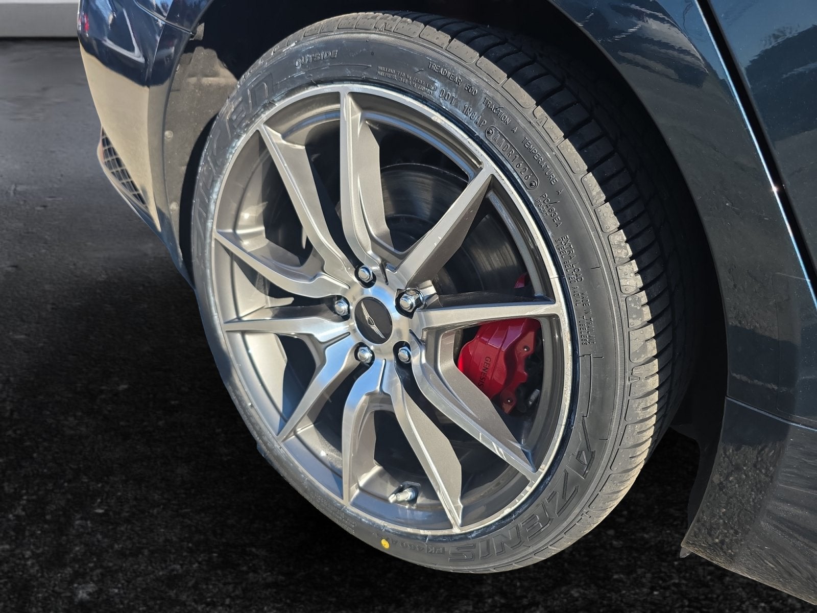 2025 Genesis G70 2.5T