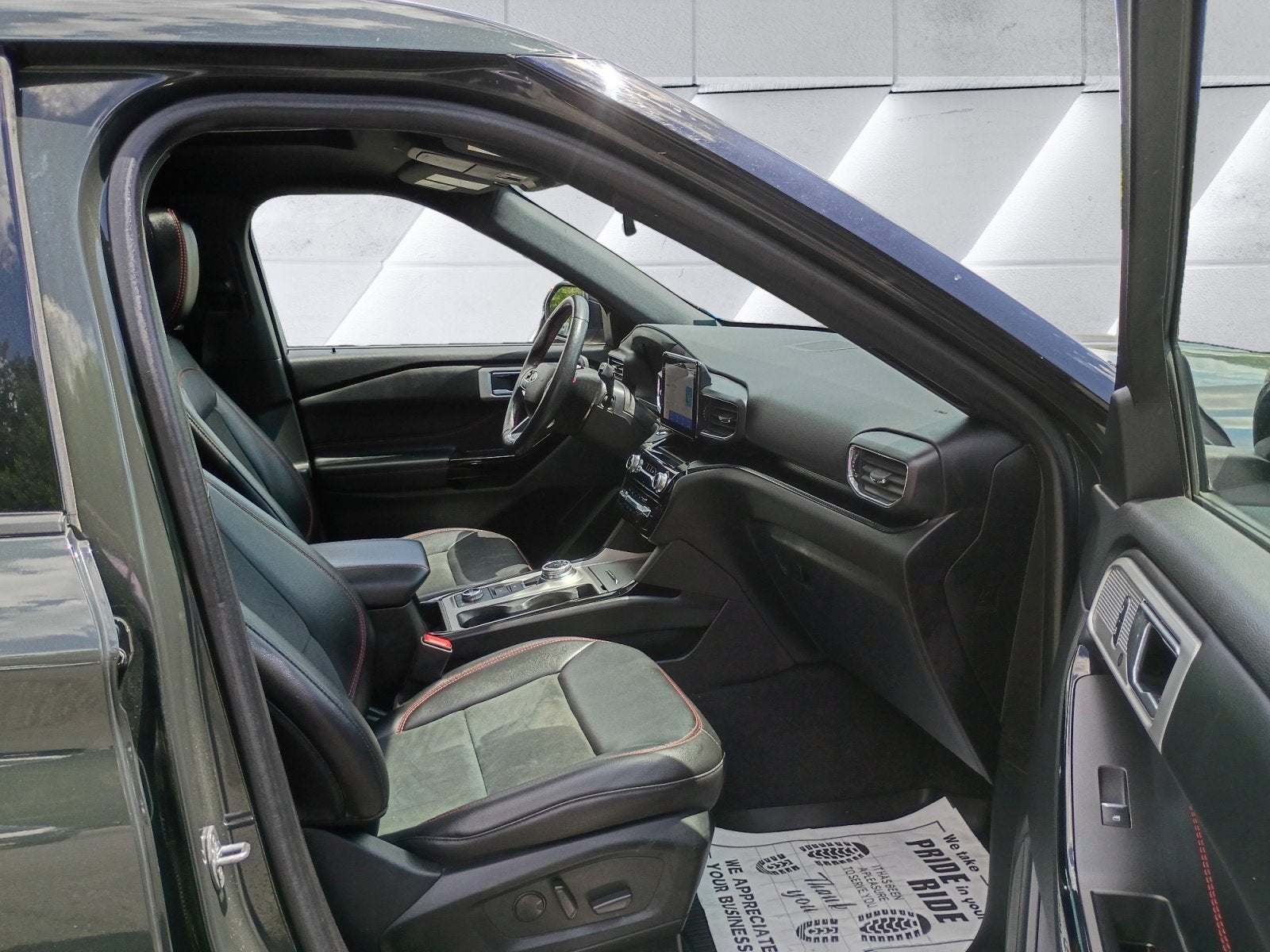 2022 Ford Explorer ST-Line