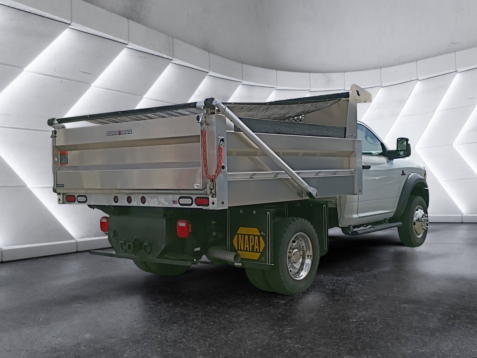 2023 RAM 5500 Chassis Cab Tradesman 60" CA DuraMag Dump
